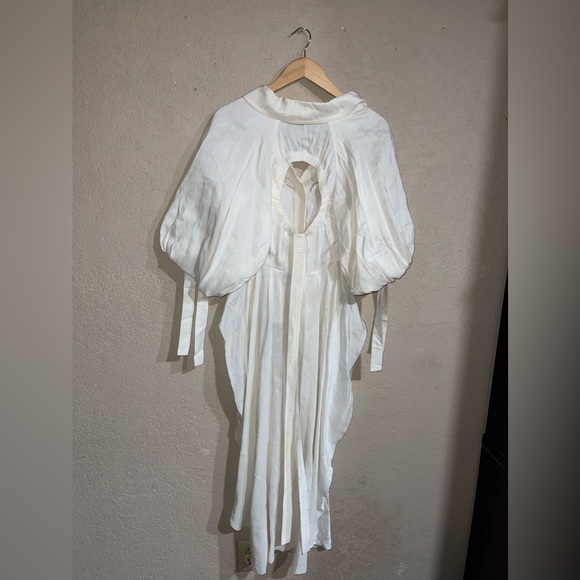 Aje | Silk Linen Puff Sleeve Train Backside Top In Cream Size: US 4 - Picture 10 of 11